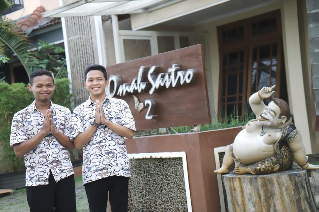Omah Sastro 2 Hotel ยอกยาการ์ตา ภายนอก รูปภาพ